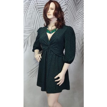   Elegáns és kifinomult mélyzöld, állatmintás molett ruha 