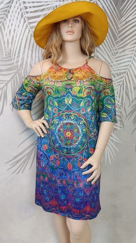 Színes nyitott vállú plus size ruha 