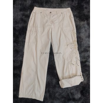 Yessica hímzett casual nadrág 