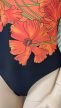 Csinos virágmintás egyrészes fürdőruha 