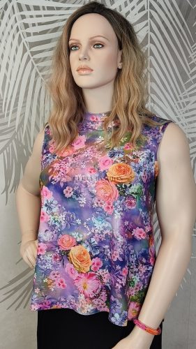 Lila virágmintás ujjatlan felső 46 – Curvy Fashion